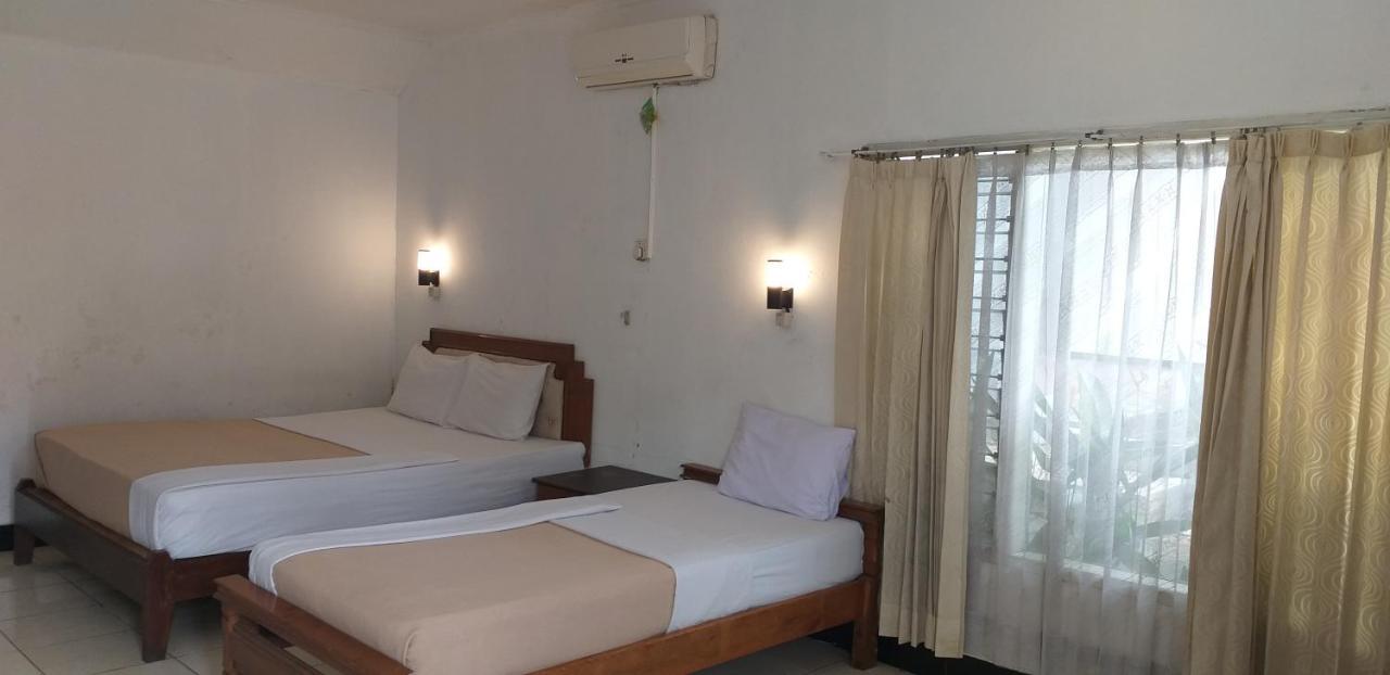 Intan Hotel Purwakarta Exterior foto